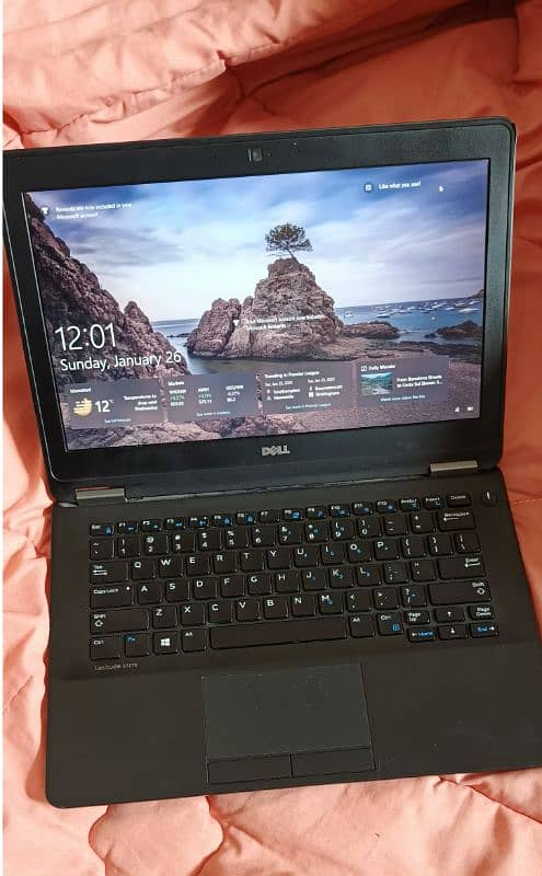 Dell laptop core i5 6th generation Latitude E7270 8/128 4