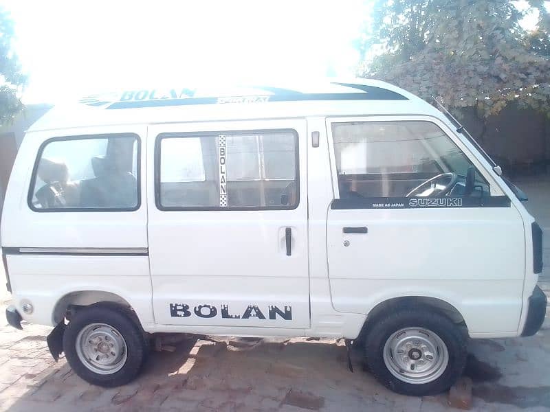 Suzuki Bolan 2012 3