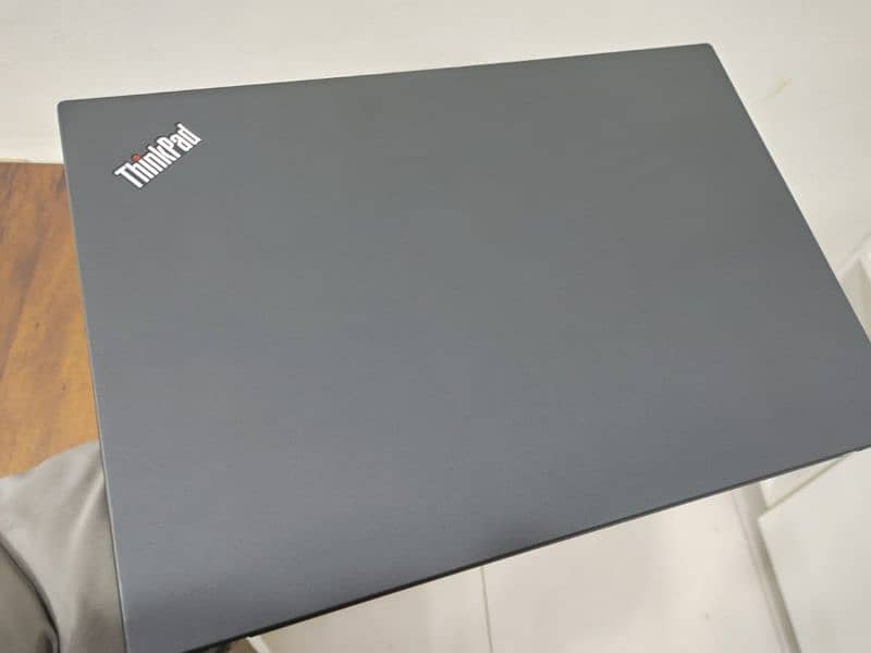 Lenovo Thinkpad T490 2