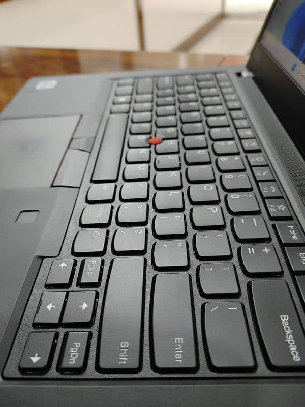 Lenovo Thinkpad T490 4