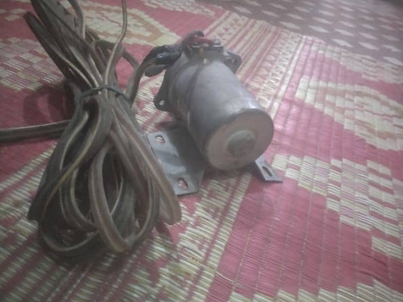 DC motor 12v 1