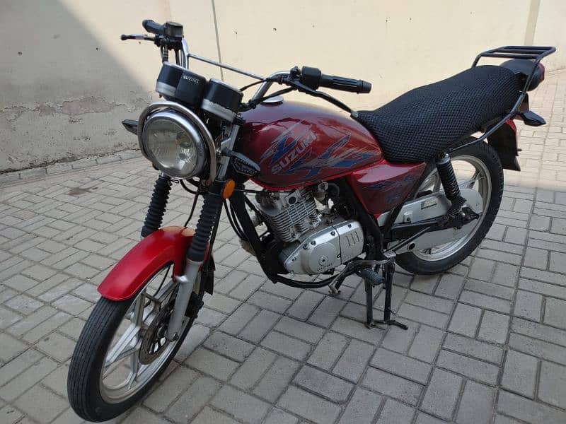 Suzuki gs 150 se 4