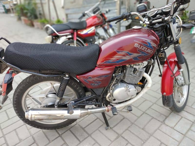 Suzuki gs 150 se 5