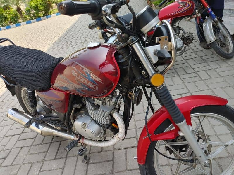 Suzuki gs 150 se 7