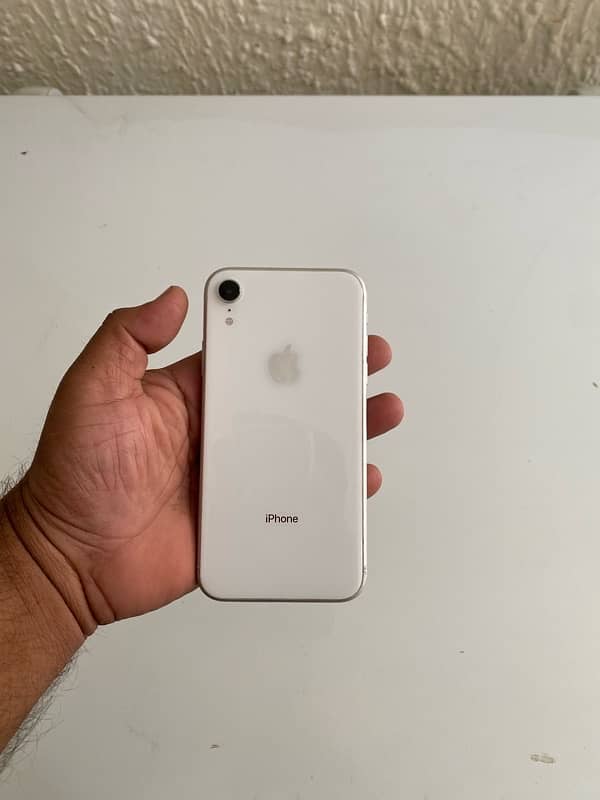 Apple Xr pta approved good condition 5