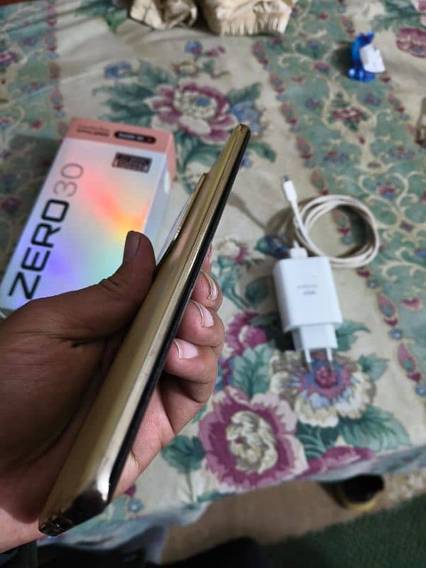 Infinix zero 30 complete box 5