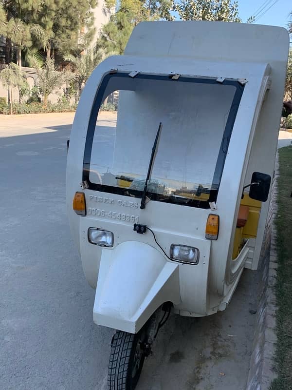 200cc Fiber Cab Rikshaw For Supply Milk And Vegetable 1