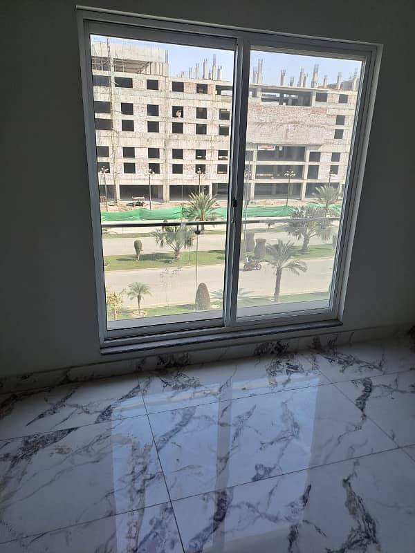 First Floor Commercial Office on Main Bolouvard Bahria Town lahore 4