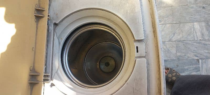 washing Machine and Dryer (spiner) 0