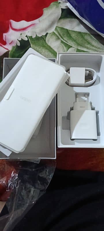 OPPO Reno 12f 5g 12+256 luss condition 0