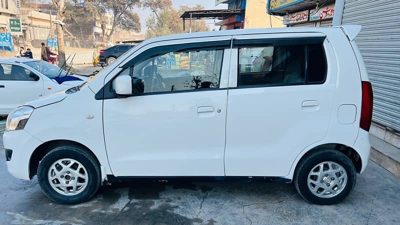 Suzuki Wagon R 2018 4