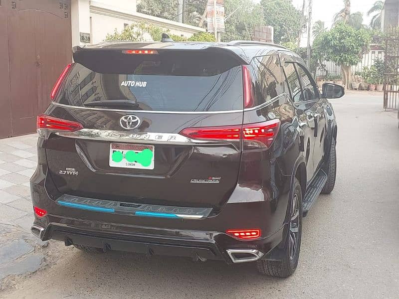 Toyota Fortuner 2017 1