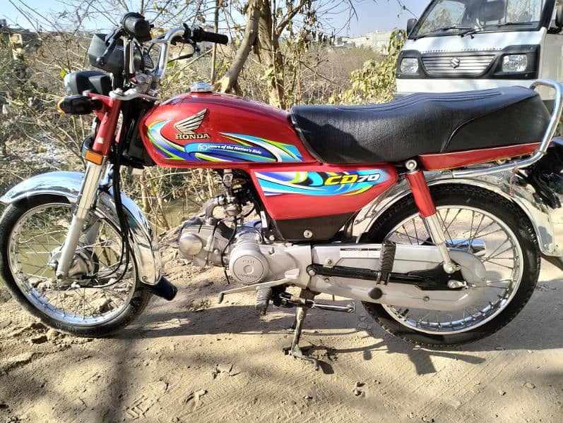 Honda CD70 2023 4