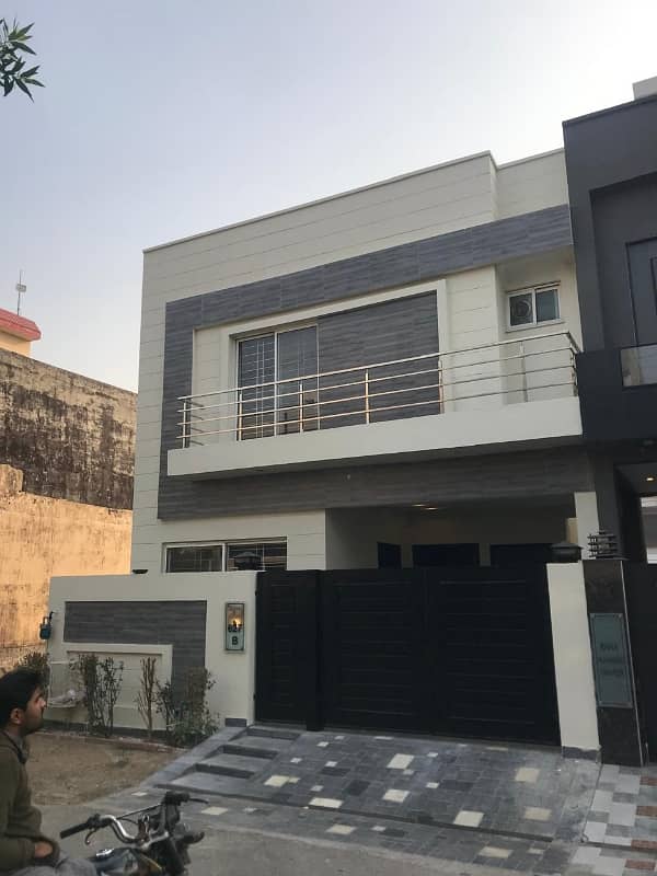 5 MARLA HOUSE FOR SALE IN DHA RAHBAR 11. . GASS AVAILABLE 16