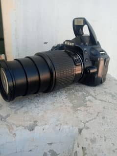 Nikon d3100 with lense and all assearies cash on del avil price final