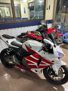 Honda CBR600 Fireblade (2006) MODEL| Honda in bikes | CBR 600