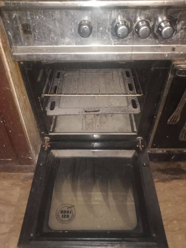 old cooking rang with and fryer 2