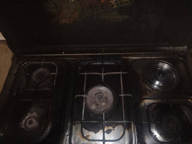 old cooking rang with and fryer 4