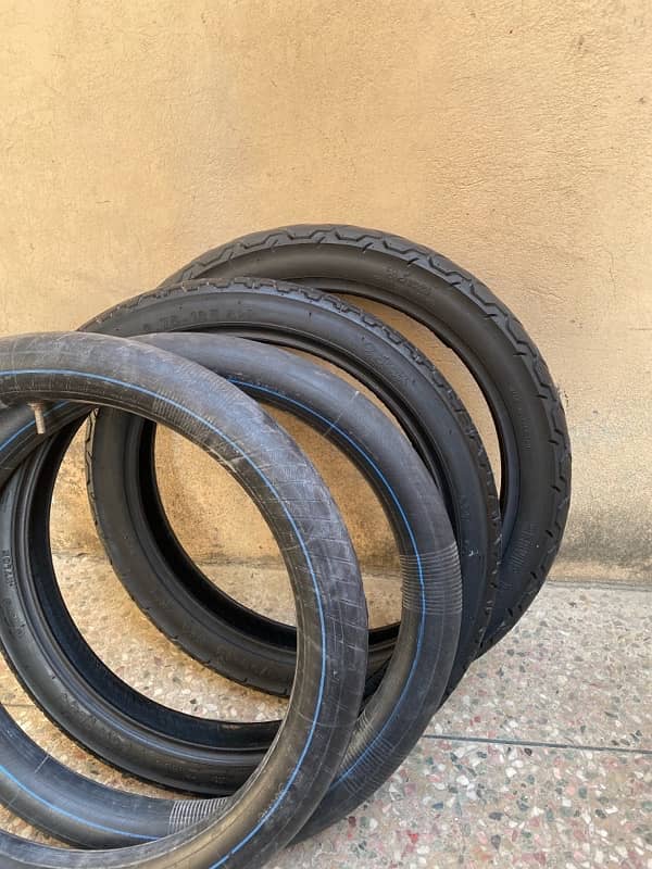 Tyres and Tubes R 90/90-18 & F 2.75-18 Service 4