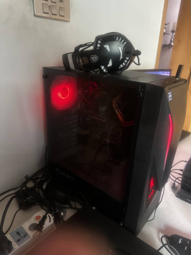 Gaming PC (slightly used) 3