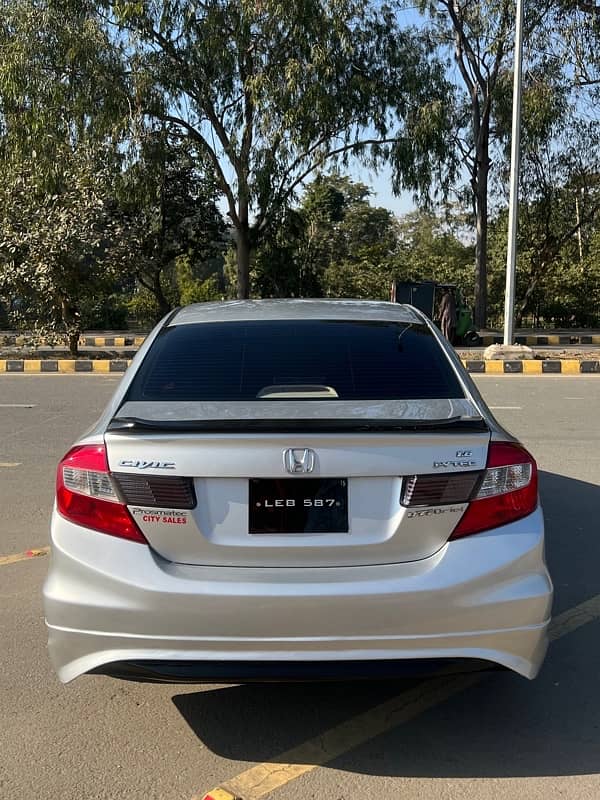 Honda Civic 2015 1