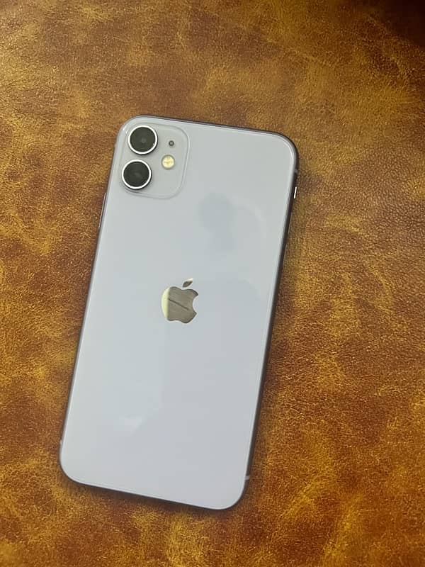 Iphone 11 - Scrachless new condition 4