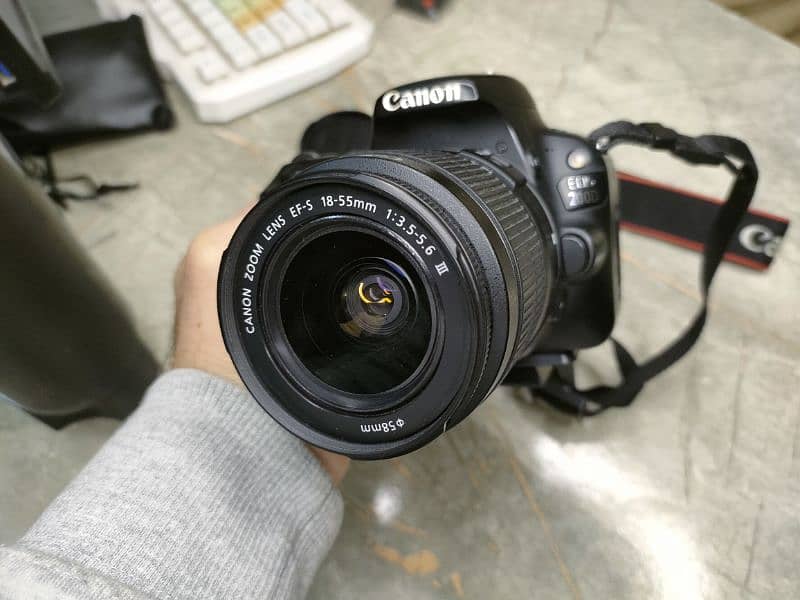 Canon 200D DSLR Camera Professional 0