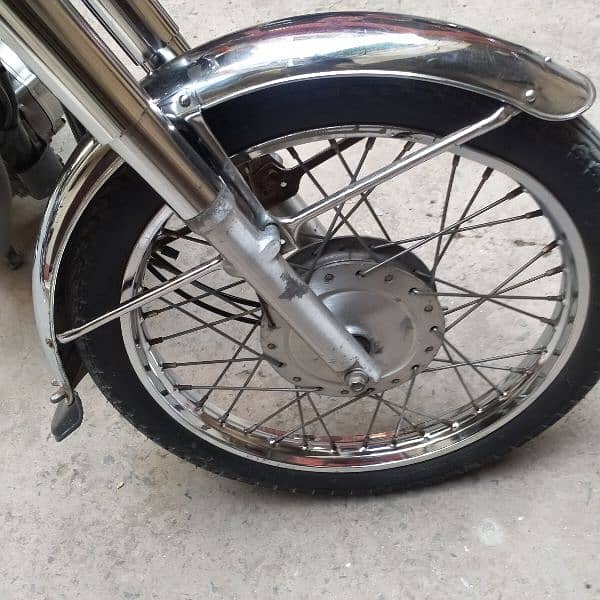 Honda cg 125 model 2023 first owner all ok koi Kam ni hony wala 7