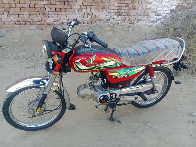 Honda CD 70 motorcycle for sale model 2022 03456561380//03057210160 1