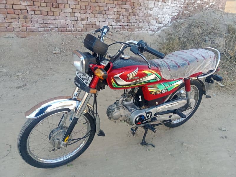 Honda CD 70 motorcycle for sale model 2022 03456561380//03057210160 2