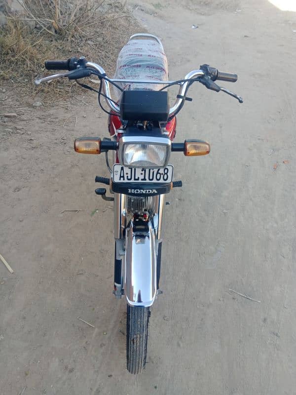 Honda CD 70 motorcycle for sale model 2022 03456561380//03057210160 13