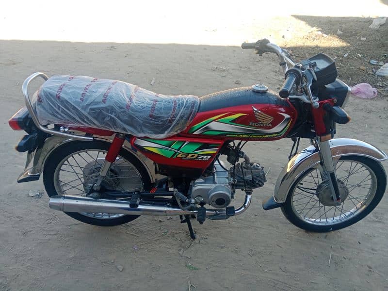 Honda CD 70 motorcycle for sale model 2022 03456561380//03057210160 15