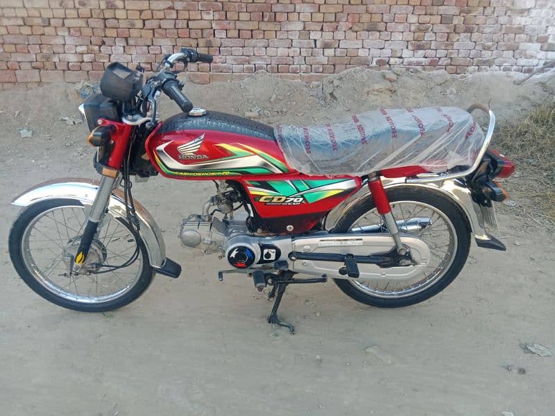 Honda CD 70 motorcycle for sale model 2022 03456561380//03057210160 16