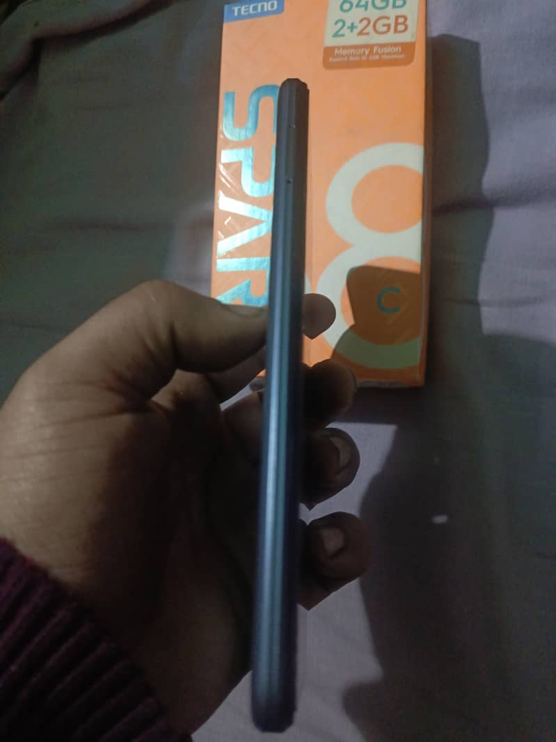 Tecno spark 8c 4gb ram 64 gb rom 1