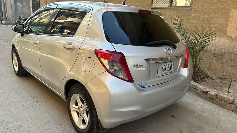 Toyota Vitz 2013 2