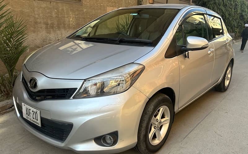 Toyota Vitz 2013 3