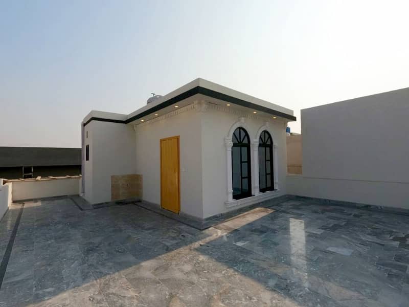 5 Marla Brand New Lavish House For Sale in Jade Ext Block Park View City Lahore 38