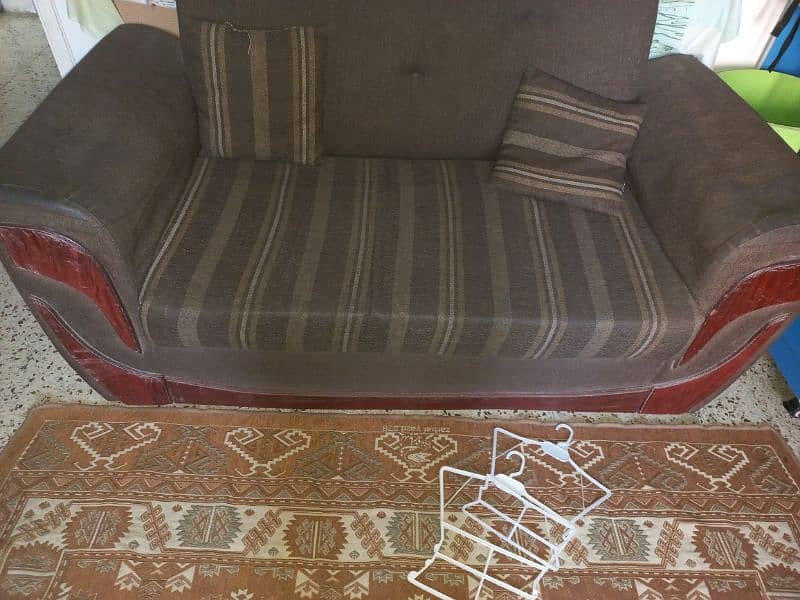 5 seater sofa 3