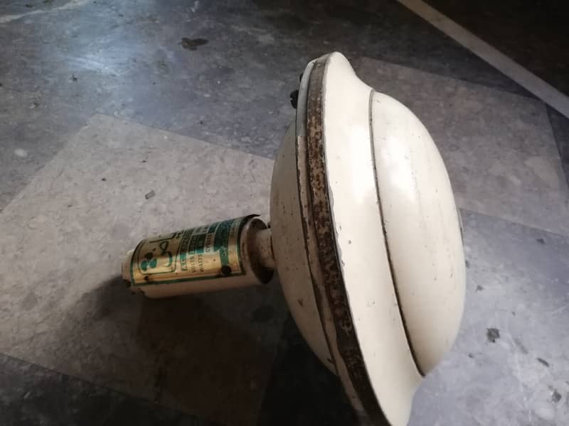 Ceiling fan used working condition 7