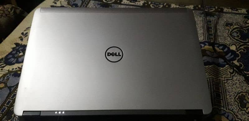 Dell LATITUDE E6440 0