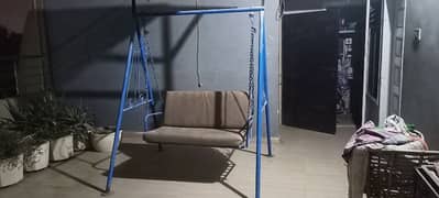 metal swing with cushion