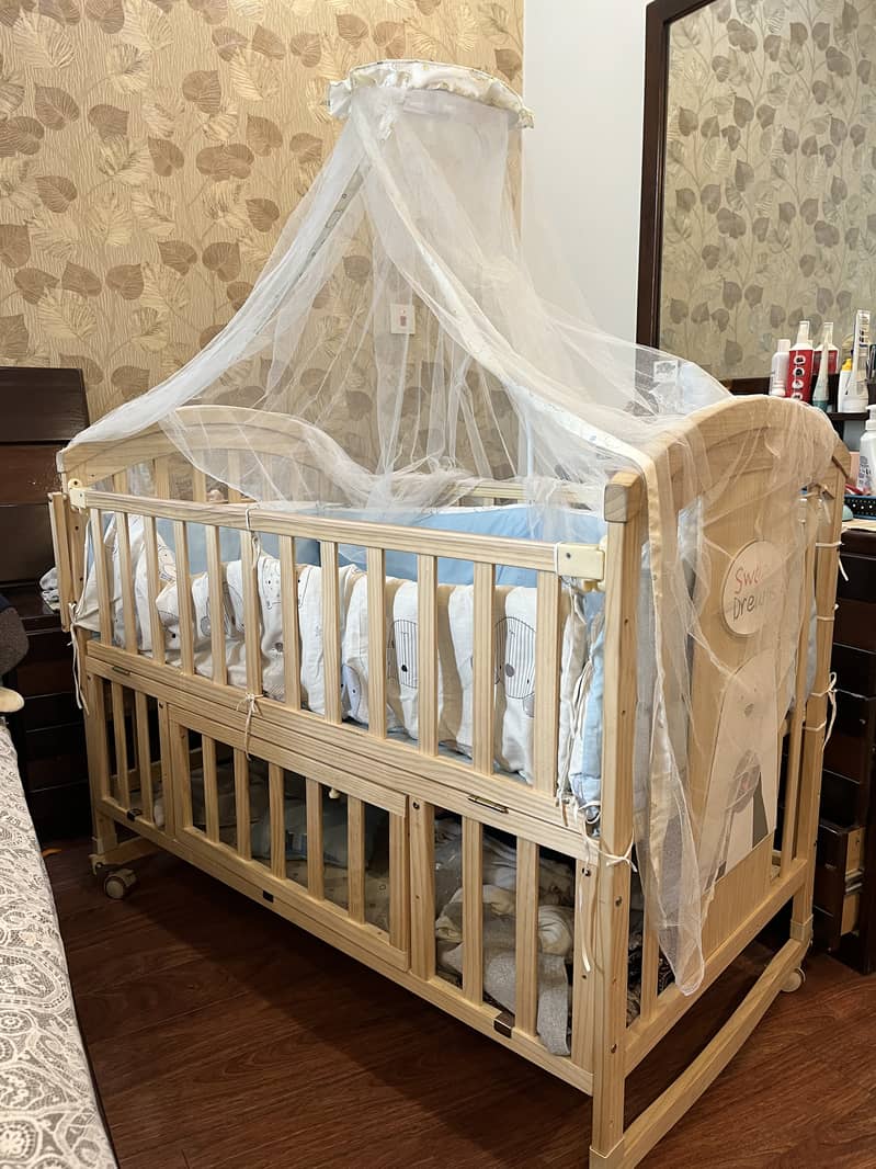 Baby cot bed 1