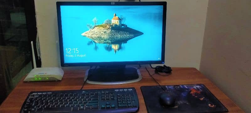 HP ZR22w model lcd all cable ports working. just by name used 22 inche 0