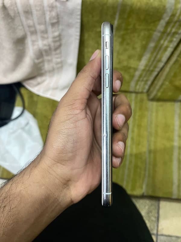 Iphone X 128GB Approved 4