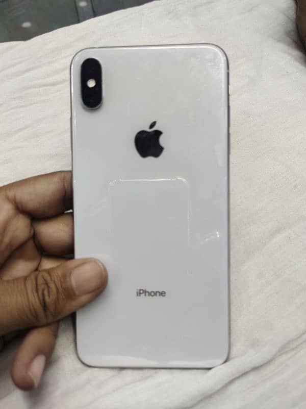 I phone xs max non pta 81battry health no open no rapring t 2