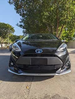 Toyota Aqua S Style Black Edition