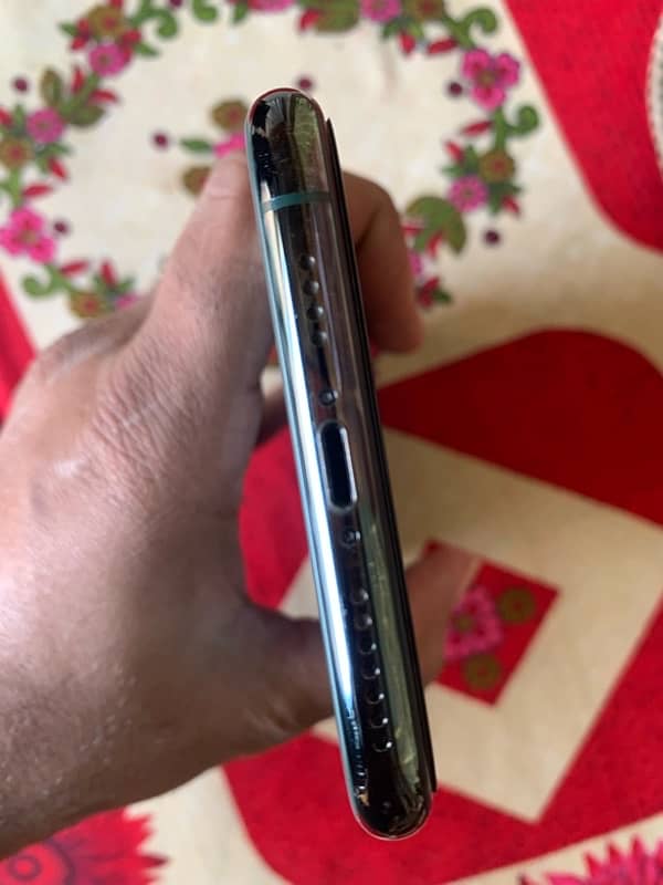 iphone 11 pro max non PTA 64GB 2