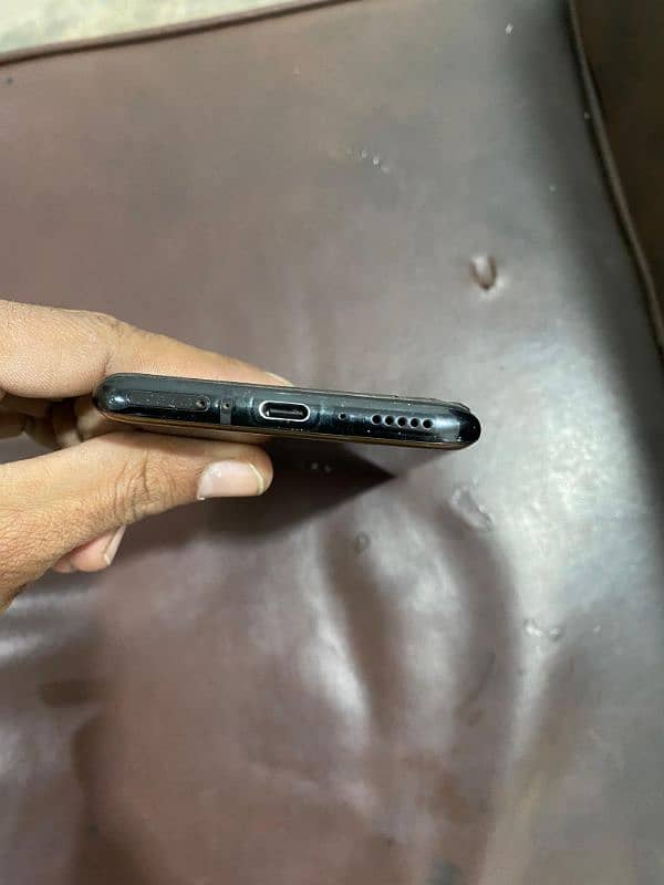 oneplus 7 pro McLaren 12 rim 256 GB no scratch 2