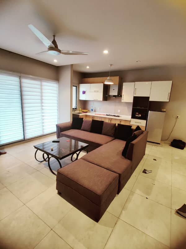 E11 daily basis furnished flat available for rent 4