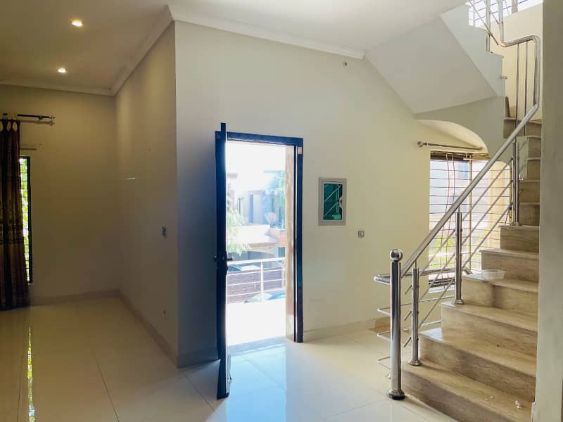 8 MARLA LIKE A BRAND NEW HOUSE FOR SALE IN BAHRIA TOWN LAHORE 6